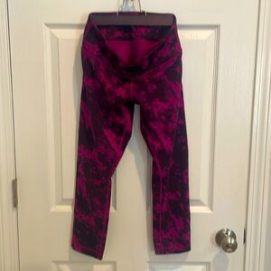 Lululemon Yoga Pants; Size: 6